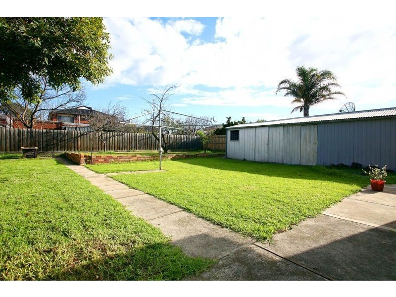 1 Barton Road, Clayton South VIC 3169