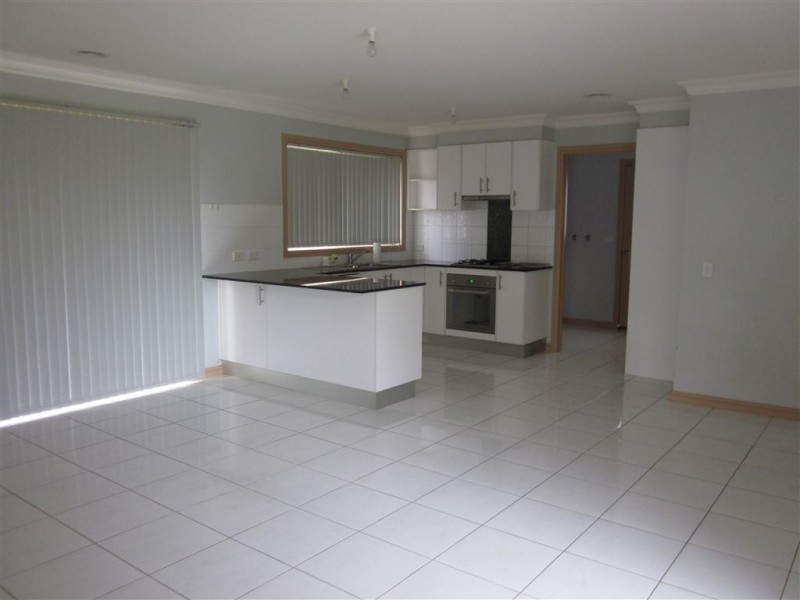 2/23 McMillan Street, Clayton VIC 3168