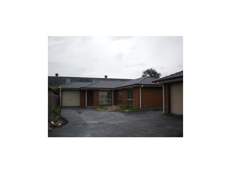 2/23 McMillan Street, Clayton VIC 3168