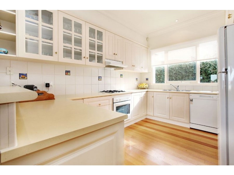 41 Carinish Road, Clayton VIC 3168