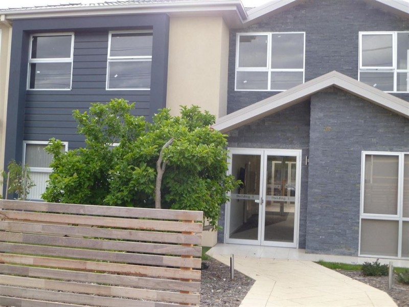 15/61-63 Kanooka Grove, Clayton VIC 3168