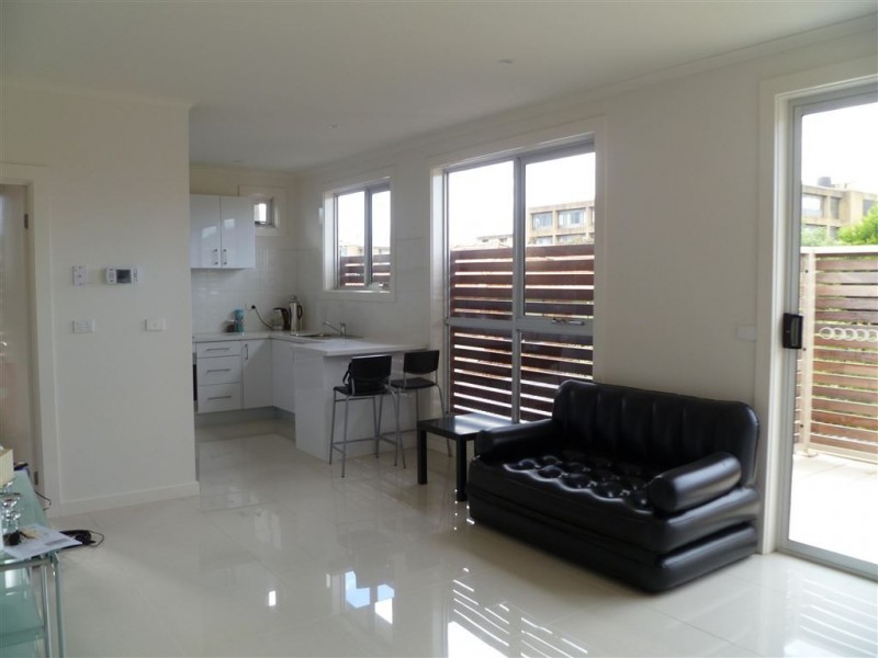 15/61-63 Kanooka Grove, Clayton VIC 3168