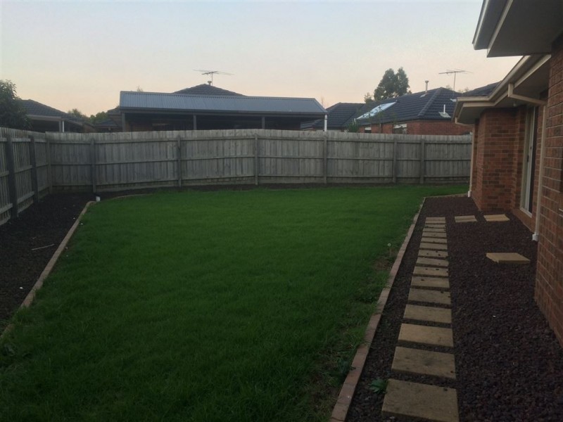 6 Chin Court, Berwick VIC 3806