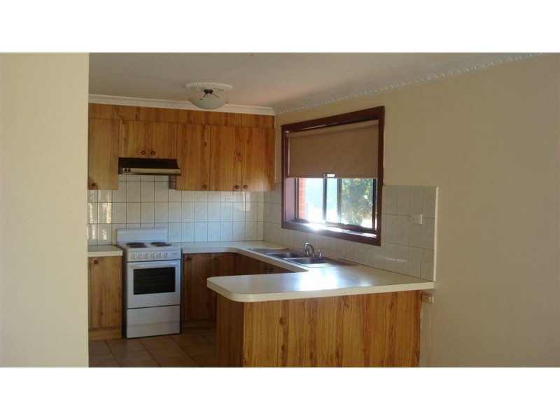 2/94 Moriah Street, Clayton VIC 3168