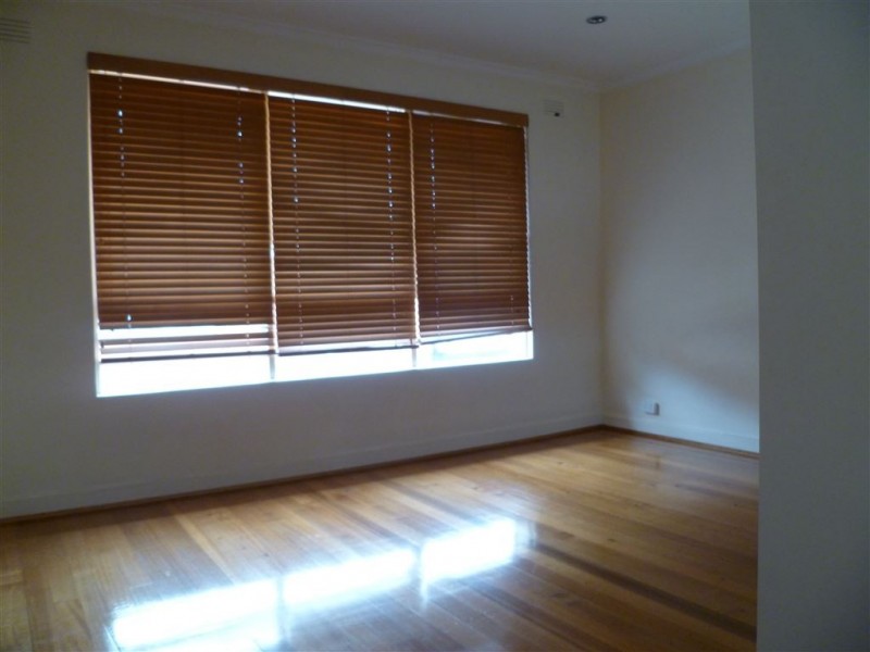 2/13 Windsor Avenue, Springvale VIC 3171