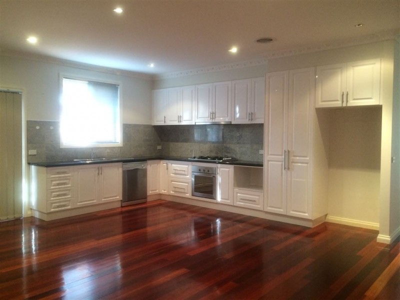 2/73 Jaguar Drive, Clayton VIC 3168