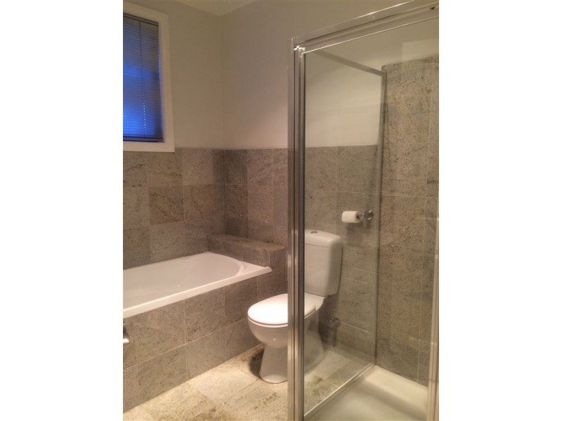 2/73 Jaguar Drive, Clayton VIC 3168