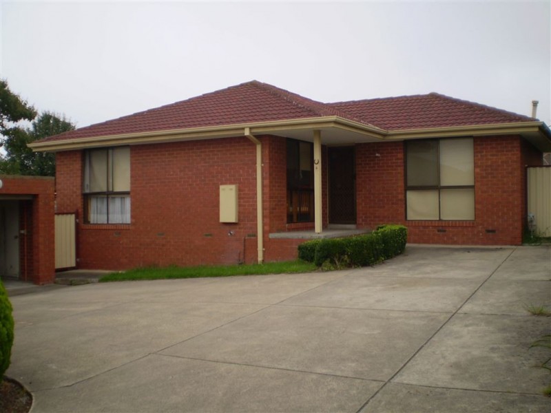 2/188 Gladstone Road, Dandenong North VIC 3175