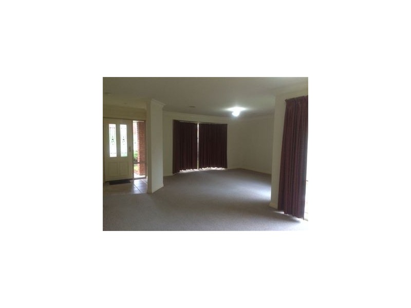 58 Highfielde Avenue, Berwick VIC 3806