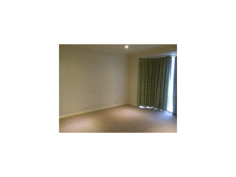 58 Highfielde Avenue, Berwick VIC 3806