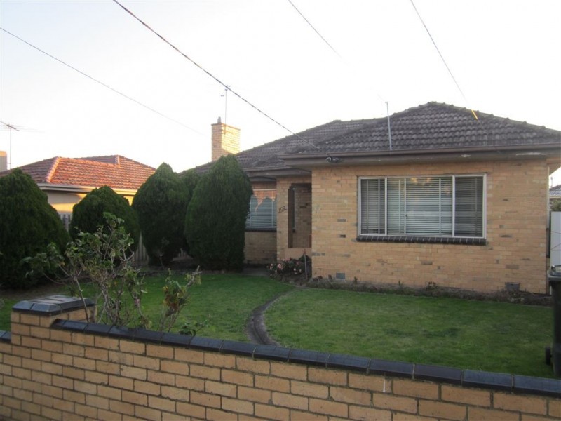 102 Browns Road, Clayton VIC 3168