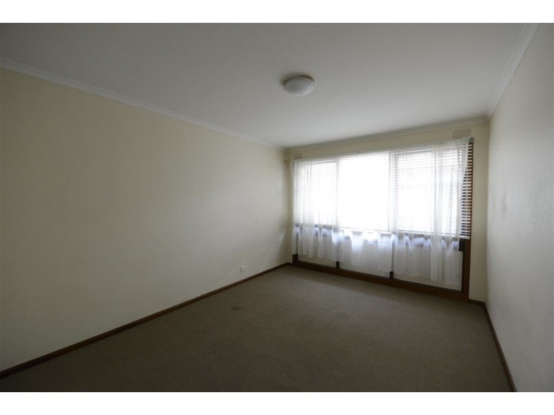 2/2 Thompson Street, Clayton VIC 3168