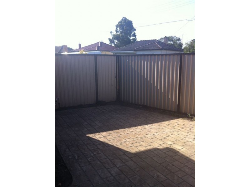 2/2 Thompson Street, Clayton VIC 3168