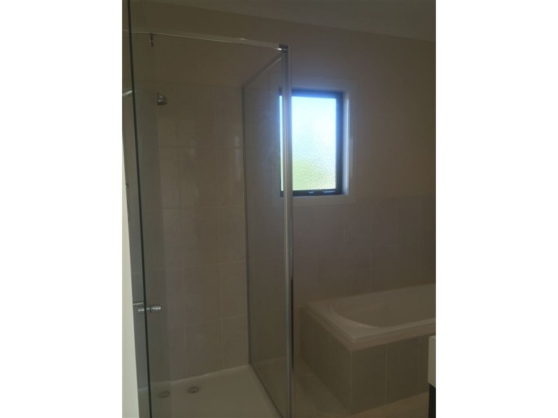 22B Flora Road, Clayton VIC 3168