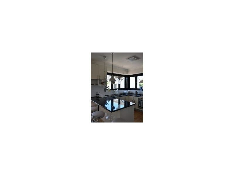 2/70 Kanooka Grove, Clayton VIC 3168