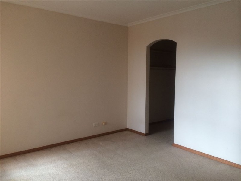 2/39 Patrick Street, Oakleigh East VIC 3166