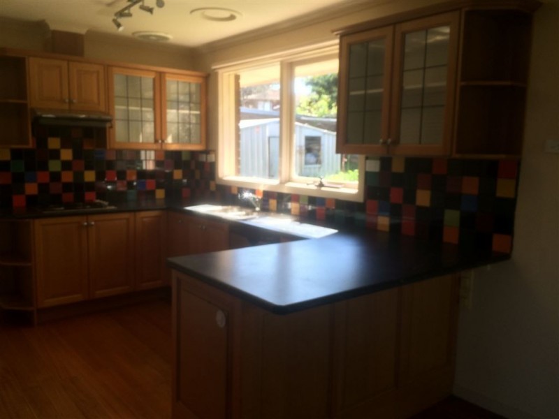 11 Miranda Close, Clayton South VIC 3169