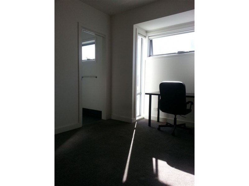 8/1424 Centre Road, Clayton VIC 3168