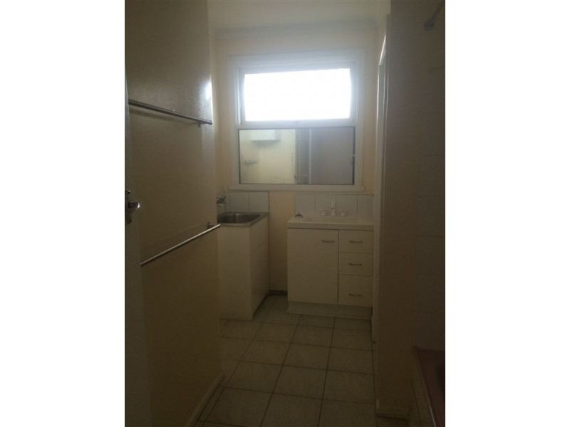 3/13 First Ave, Dandenong North VIC 3175