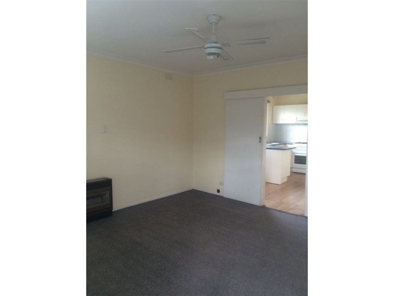 3/13 First Ave, Dandenong North VIC 3175
