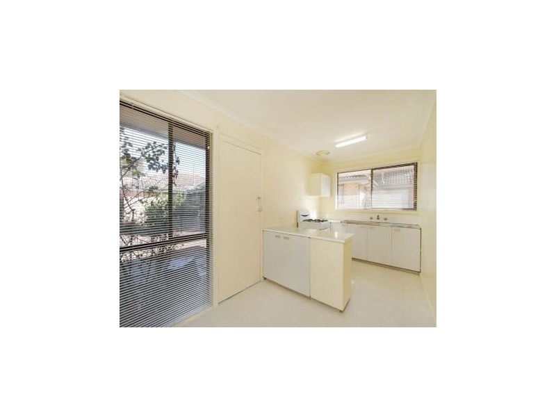2/2 Thomas Street, Clayton VIC 3168