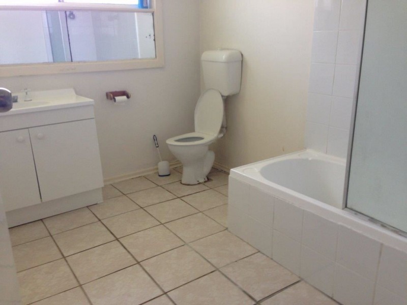 2/12 Oakes Avenue, Clayton South VIC 3169