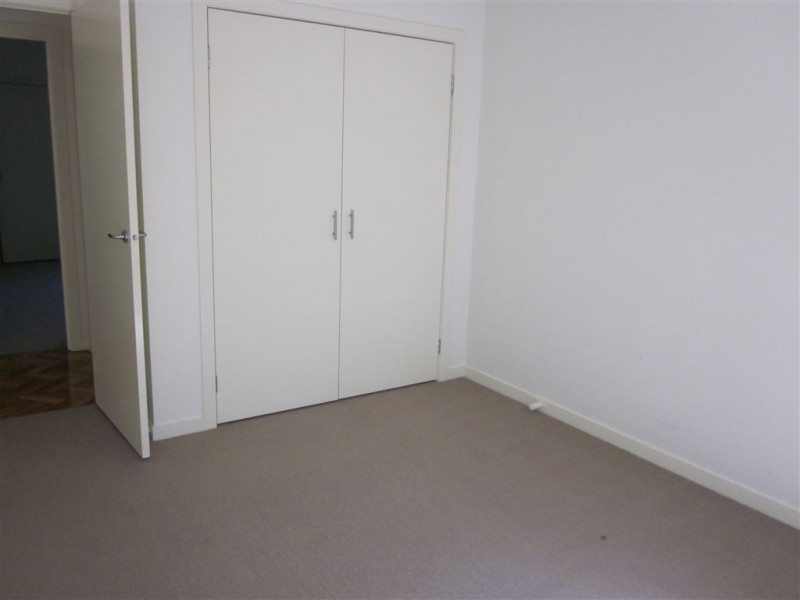 2/5 Morton Street, Clayton VIC 3168