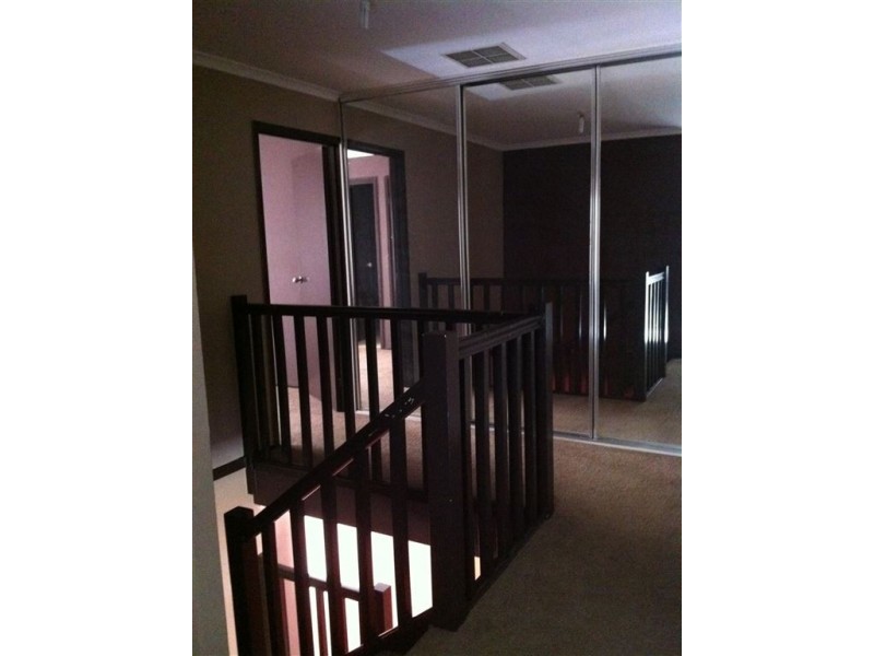 6 Kings Court, Oakleigh East VIC 3166