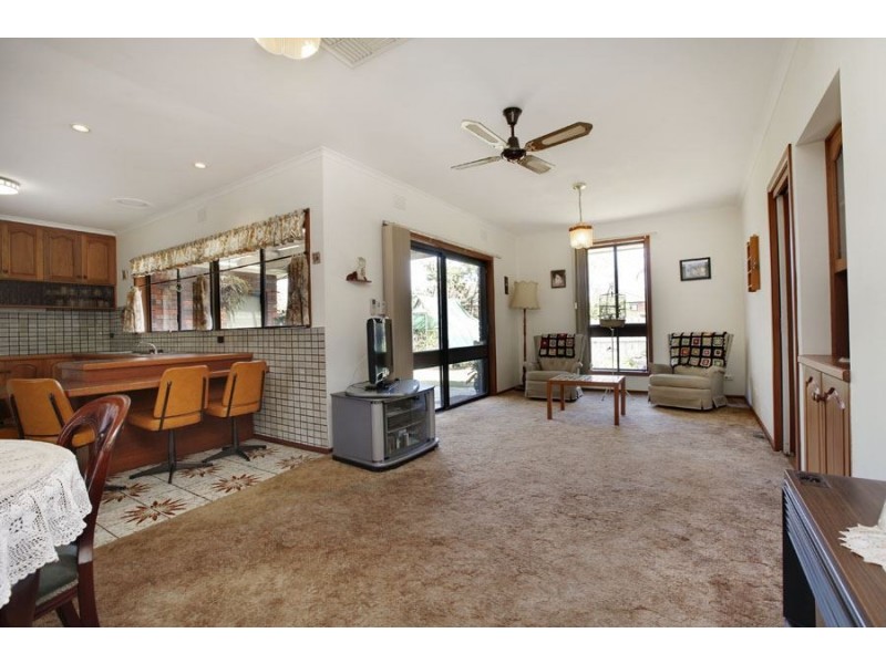 6 Christopher Court, Clarinda VIC 3169