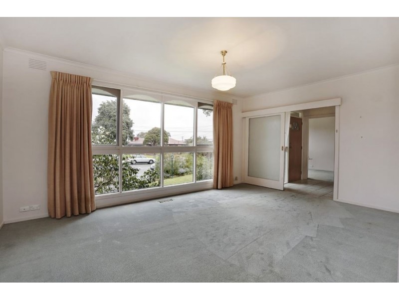 4 Cotoneaster Court, Wheelers Hill VIC 3150