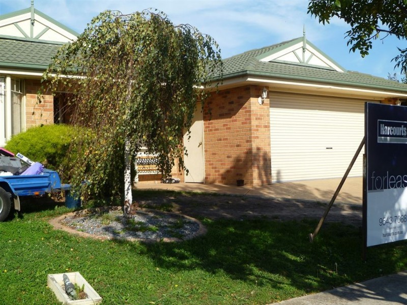 122 Bellevue Drive, Berwick VIC 3806