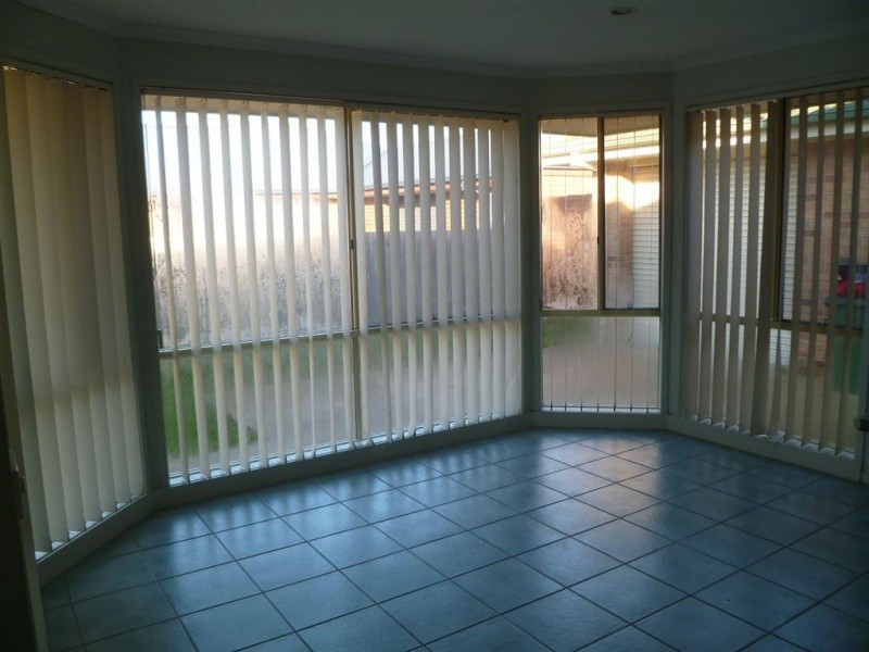 122 Bellevue Drive, Berwick VIC 3806