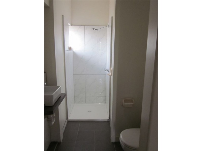 69 Edinburgh Street, Clayton VIC 3168