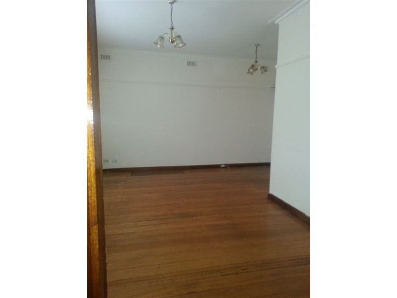 1/27 Main Road, Clayton South VIC 3169