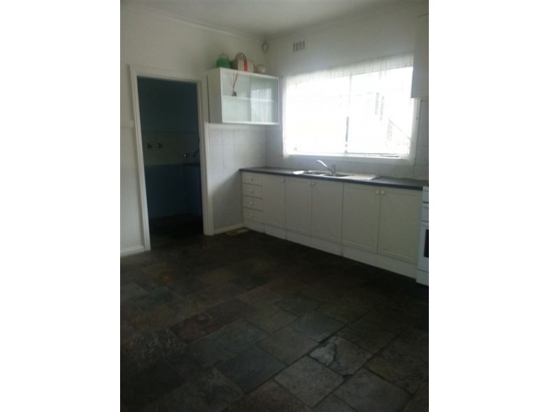 1/27 Main Road, Clayton South VIC 3169