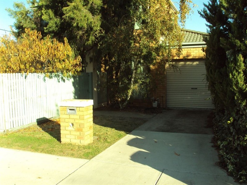 1/8 Fortuna Street, Clayton VIC 3168