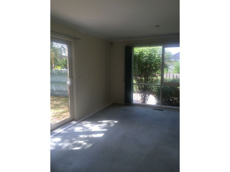 1/8 Fortuna Street, Clayton VIC 3168