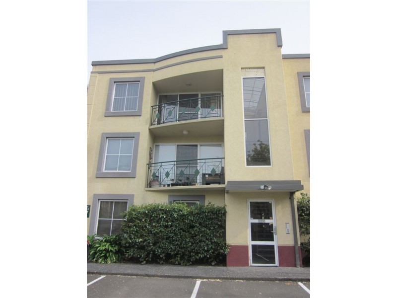 8/7 Warley Road, Malvern East VIC 3145