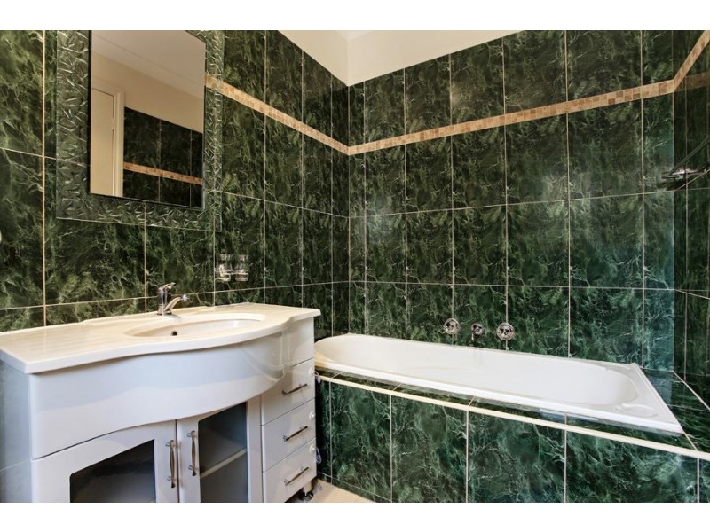 2/22 Manoon Road, Clayton South VIC 3169