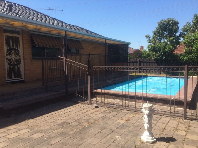 14 Charlotte Street, Clayton South VIC 3169