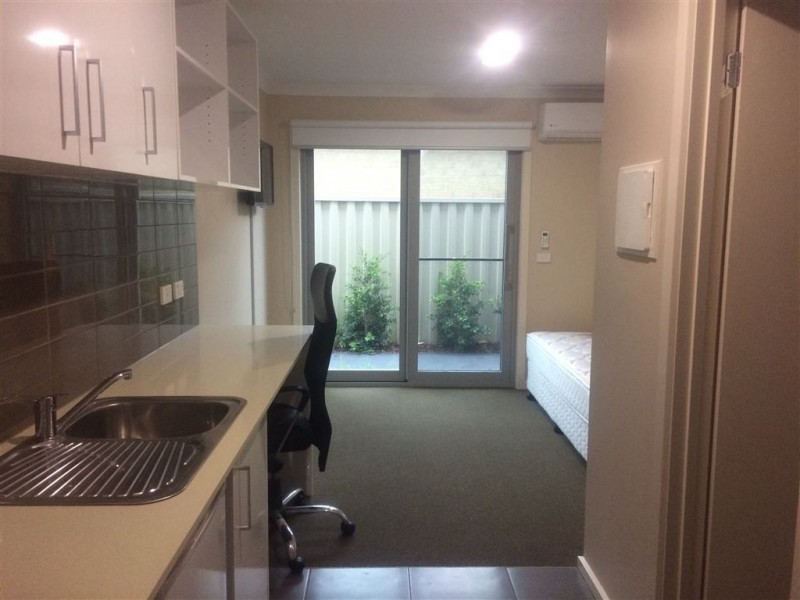 Apt 6/9 Gardiner Road, Clayton VIC 3168