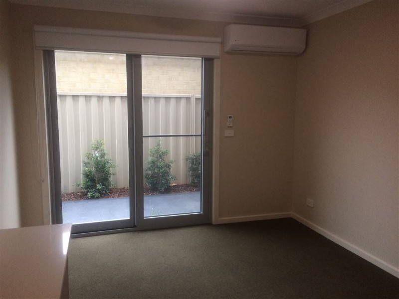 Apt 8/9 Gardiner Road, Clayton VIC 3168