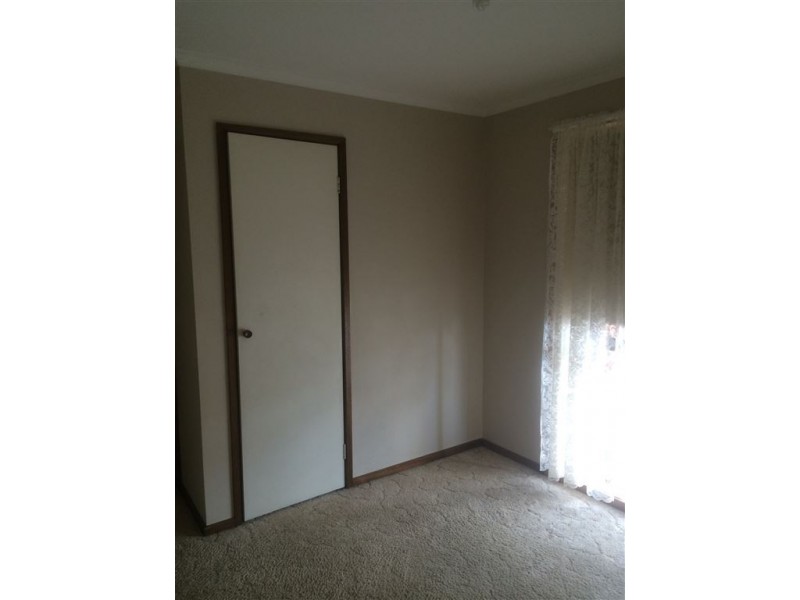 2/188 Gladstone Road, Dandenong North VIC 3175