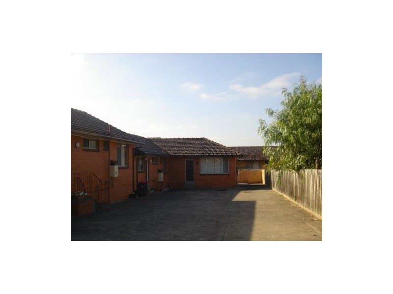 2/2 Mary Street, Clayton VIC 3168