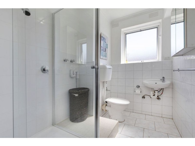 4/23 Merlyn Avenue, Clayton South VIC 3169