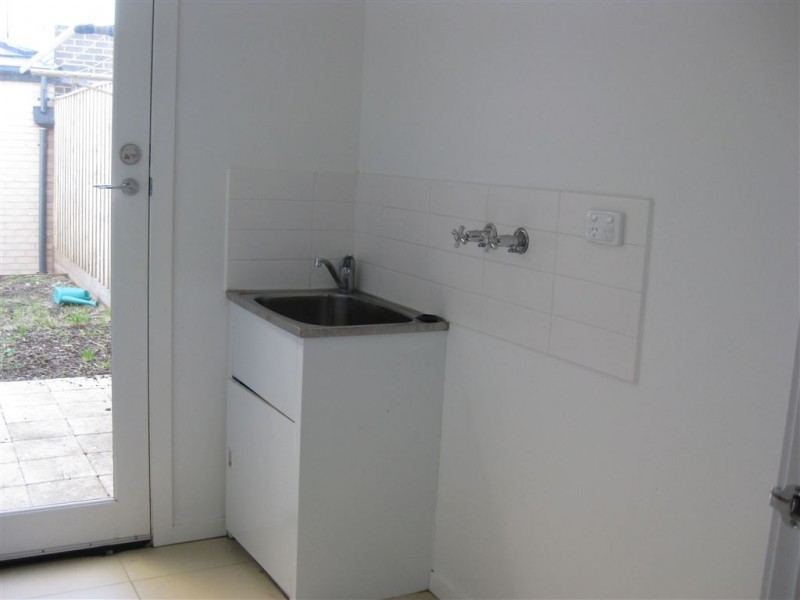 9 Evergreen Boulevard, Clayton South VIC 3169