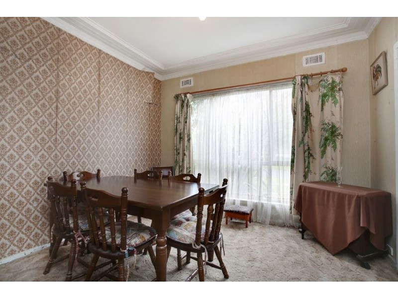 22 Frank Avenue, Clayton South VIC 3169