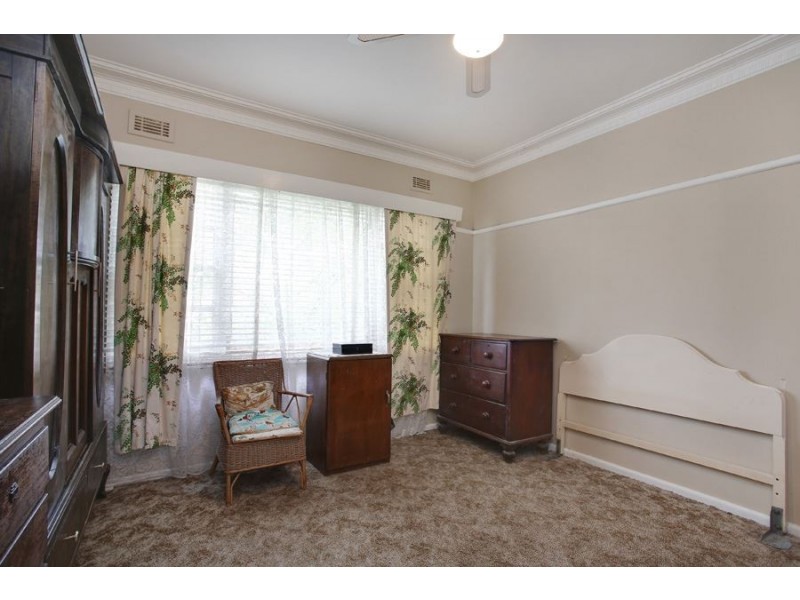 22 Frank Avenue, Clayton South VIC 3169