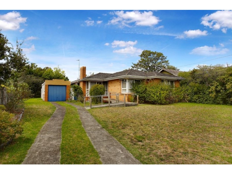 24 Frank Avenue, Clayton South VIC 3169