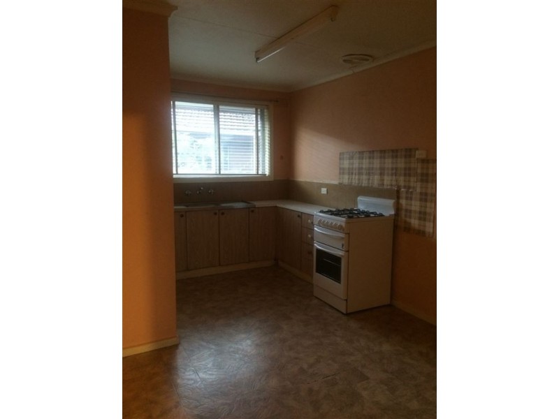 2/25 Oakes Avenue, Clayton South VIC 3169